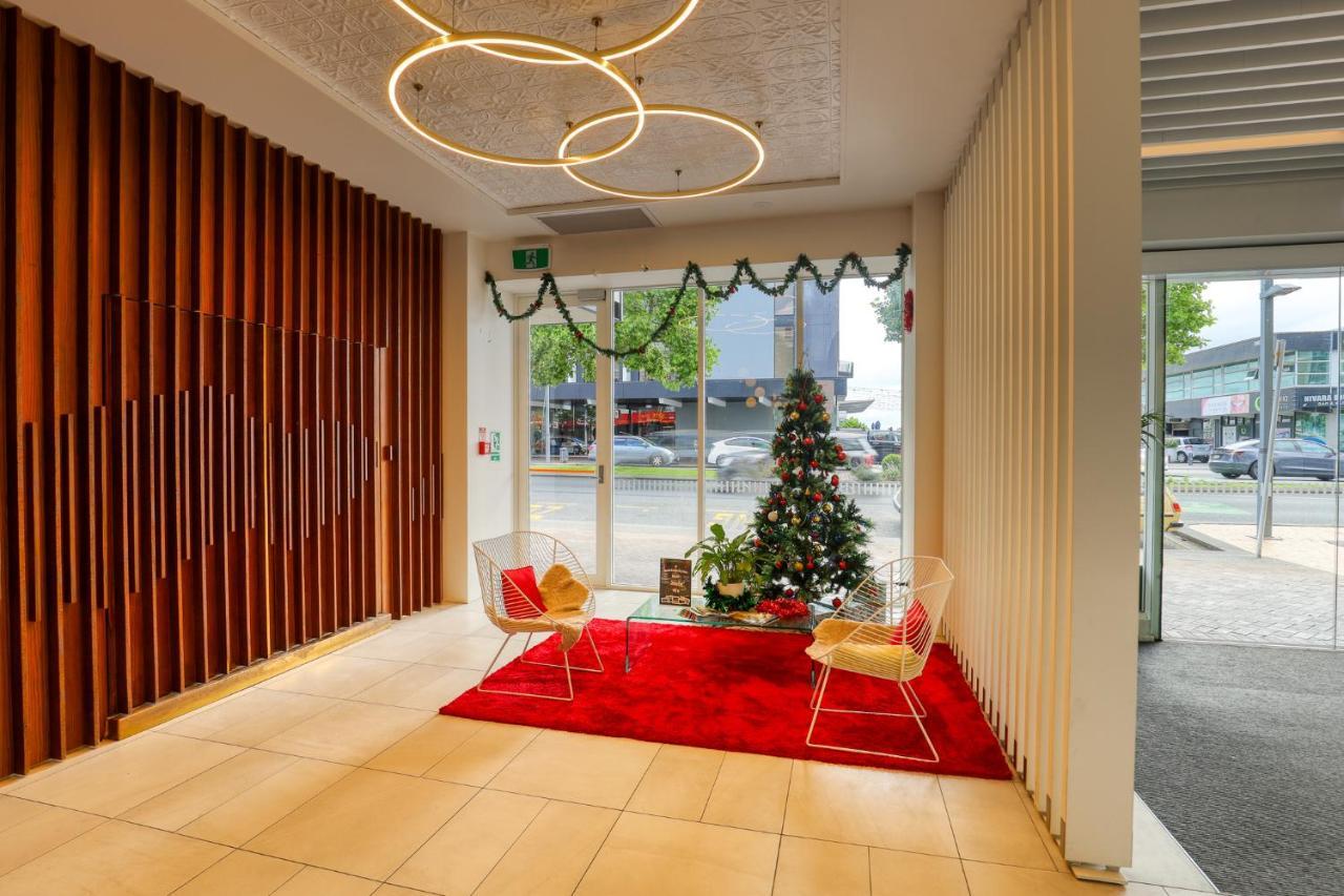 Ramada By Wyndham, Hamilton City Center Eksteriør billede