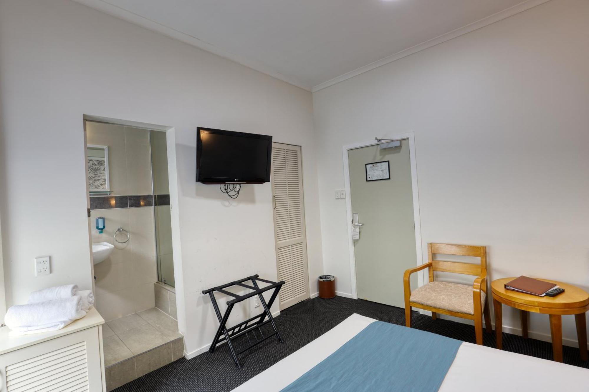 Ramada By Wyndham, Hamilton City Center Eksteriør billede