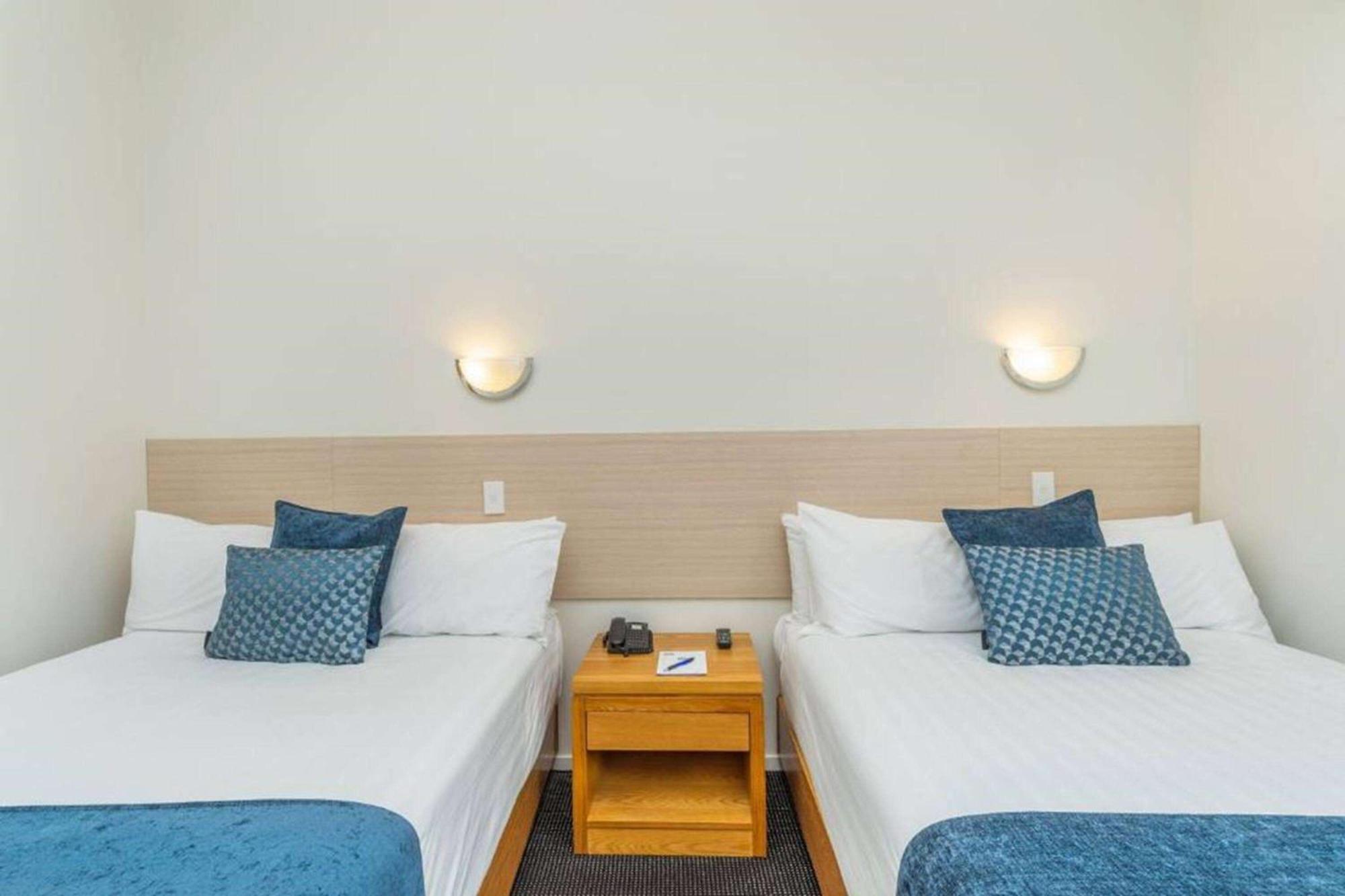 Ramada By Wyndham, Hamilton City Center Eksteriør billede