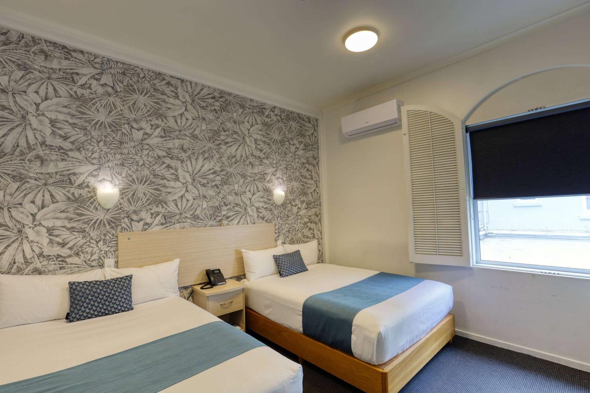 Ramada By Wyndham, Hamilton City Center Eksteriør billede